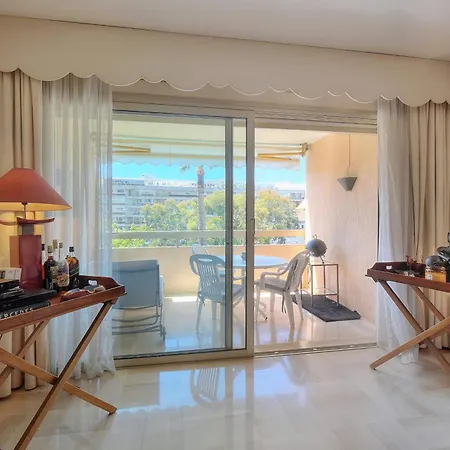 Ref 1514 - With Unobstructed View To Rent